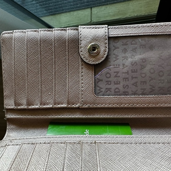 Kate Spade wallet - Picture 6 of 6